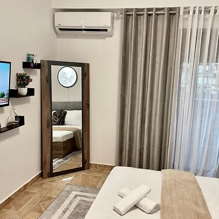 Apartment Moonlight Berat